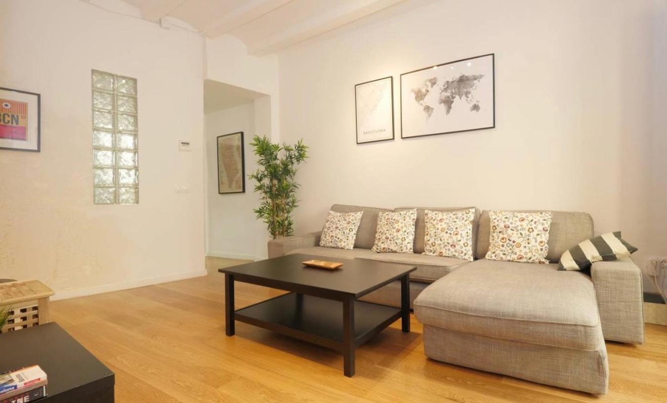 Unique Living Born Apartments & Studios บาร์เซโลนา ภายนอก รูปภาพ