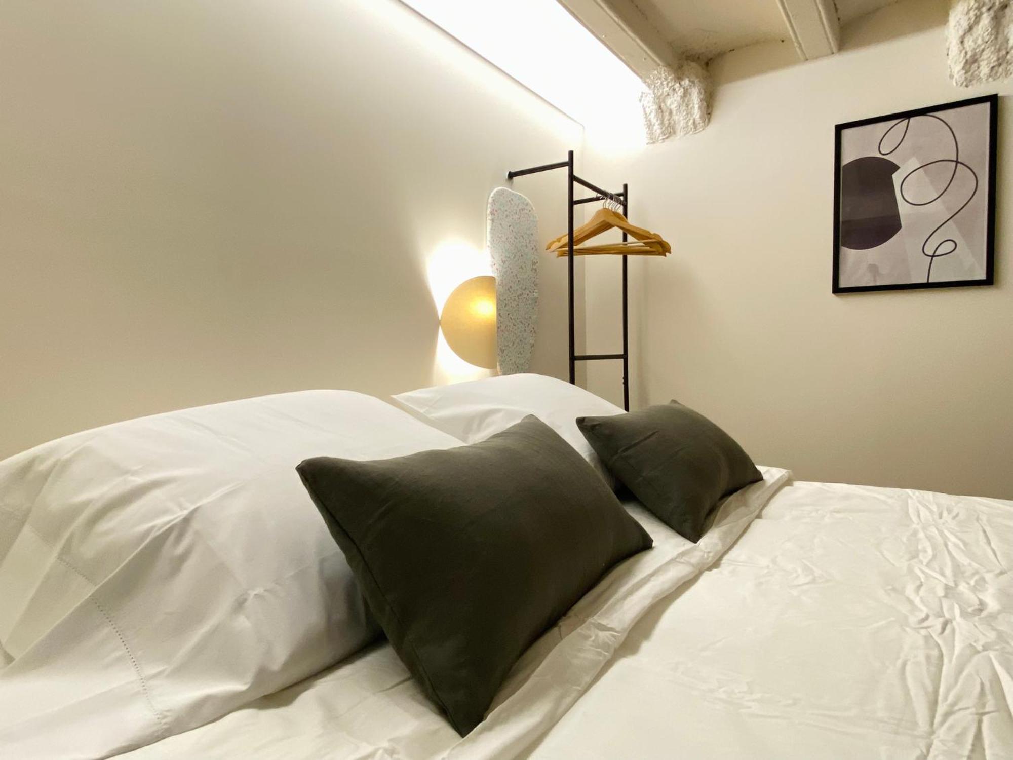 Unique Living Born Apartments & Studios บาร์เซโลนา ภายนอก รูปภาพ